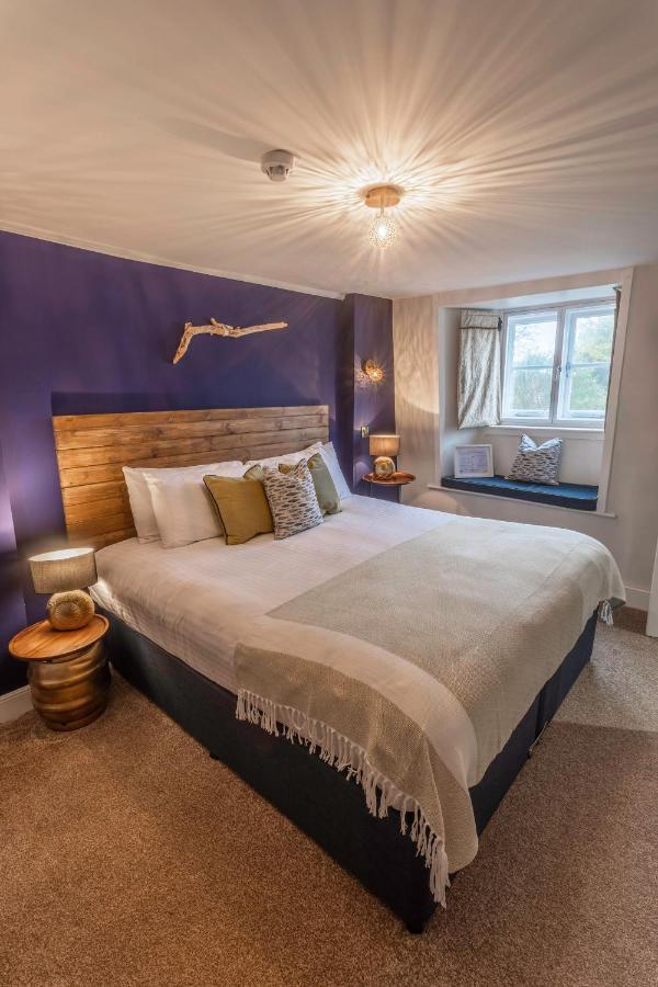 Church House Inn, Churchstow Couette-café *